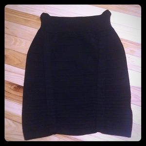 Black bodycon skirt